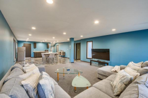 8 Mi to Dtwn WFH-Friendly Apt in Chicago!